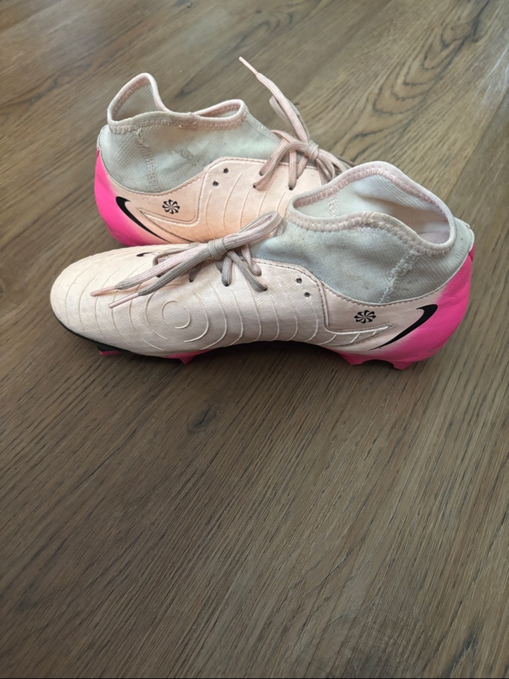 Nike Phantom Luna II Academy Soccer Cleats Womens 6.5 - Picture 5 of 7